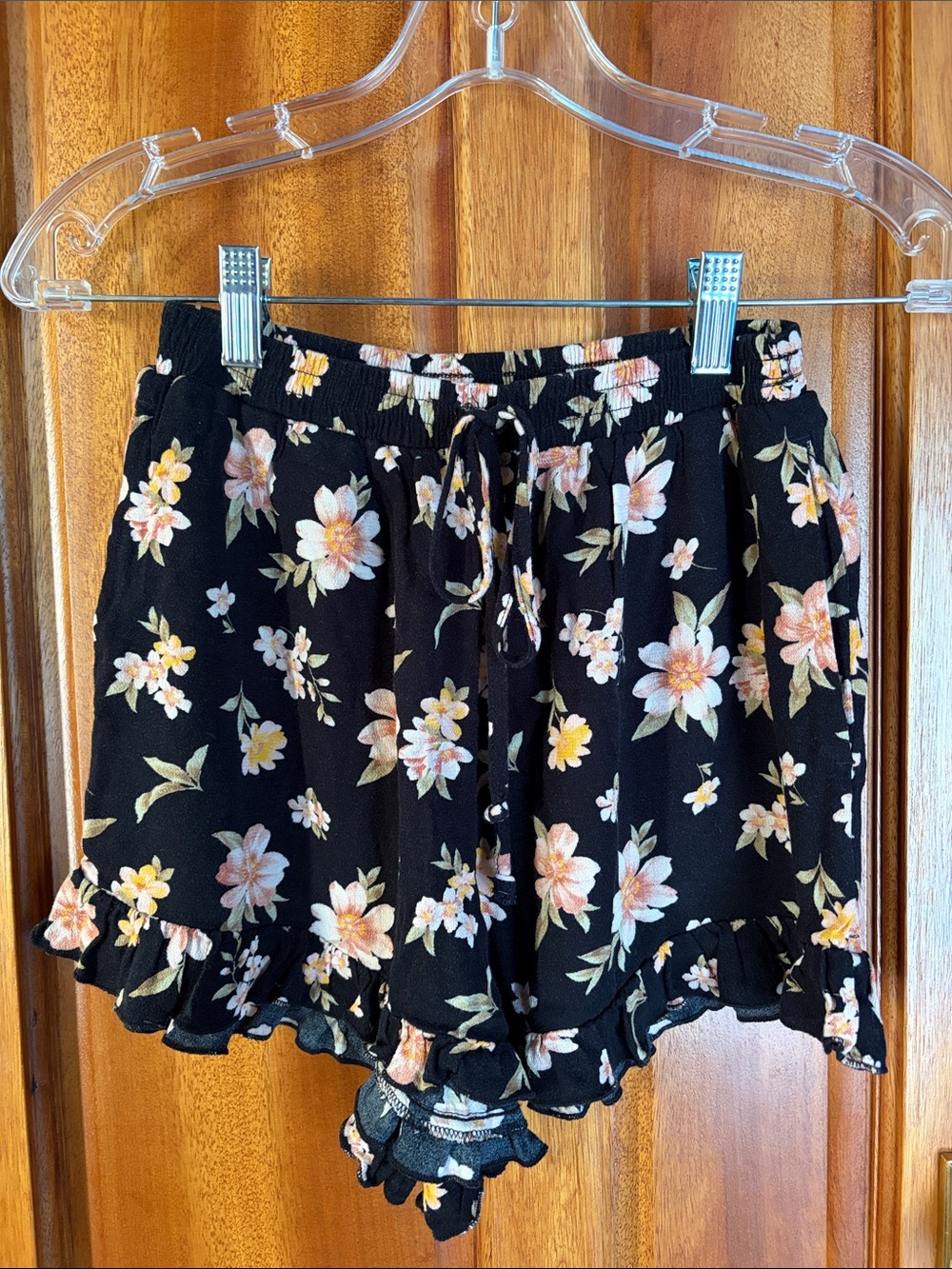 NWOT Black Floral Shorts Women’s Size XS